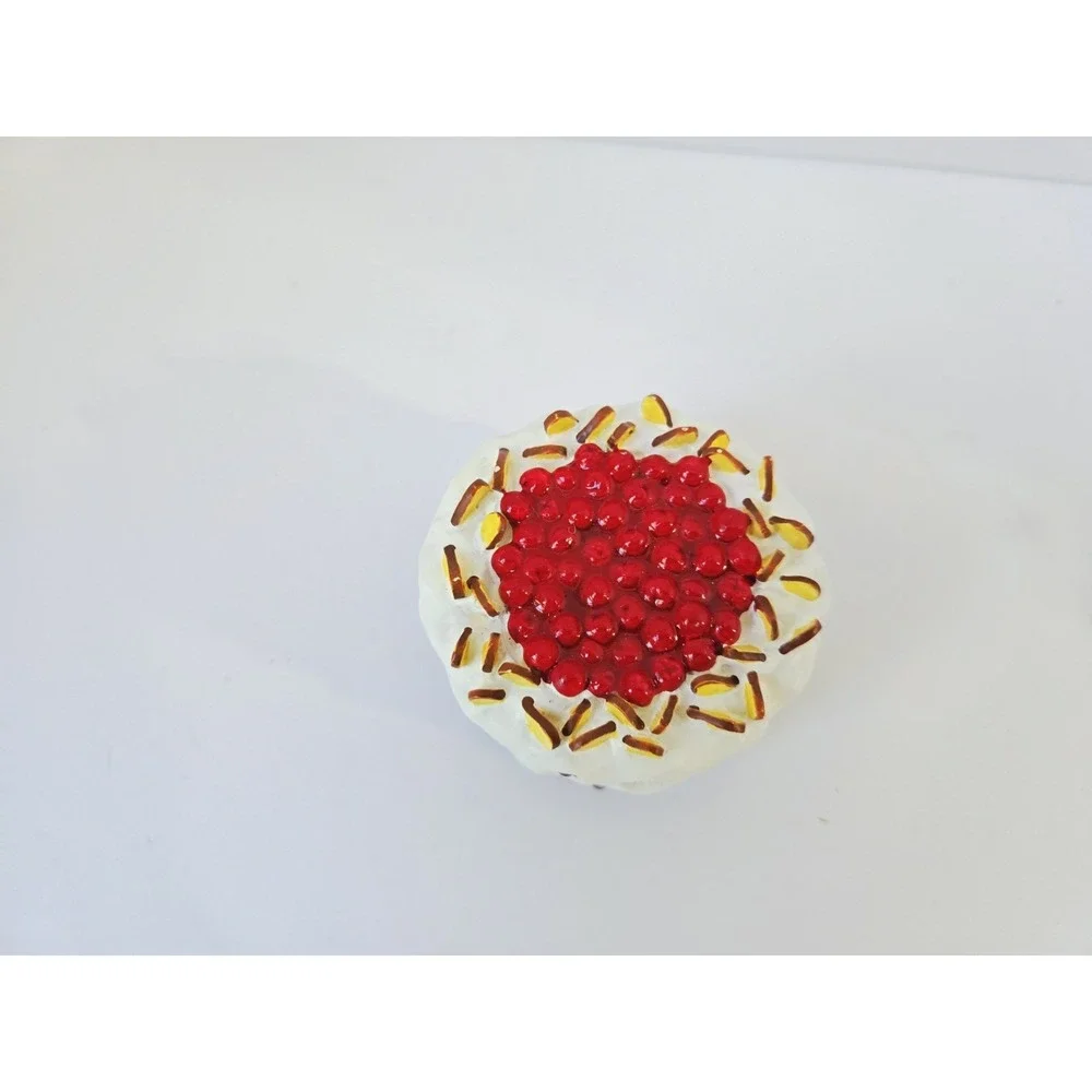 Longaberger basket cake